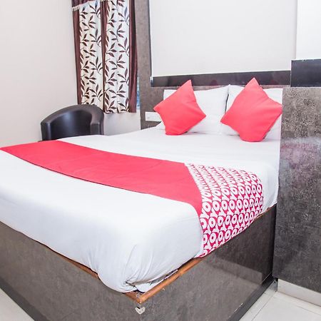Oyo Hotel Executive Inn Agartala Extérieur photo