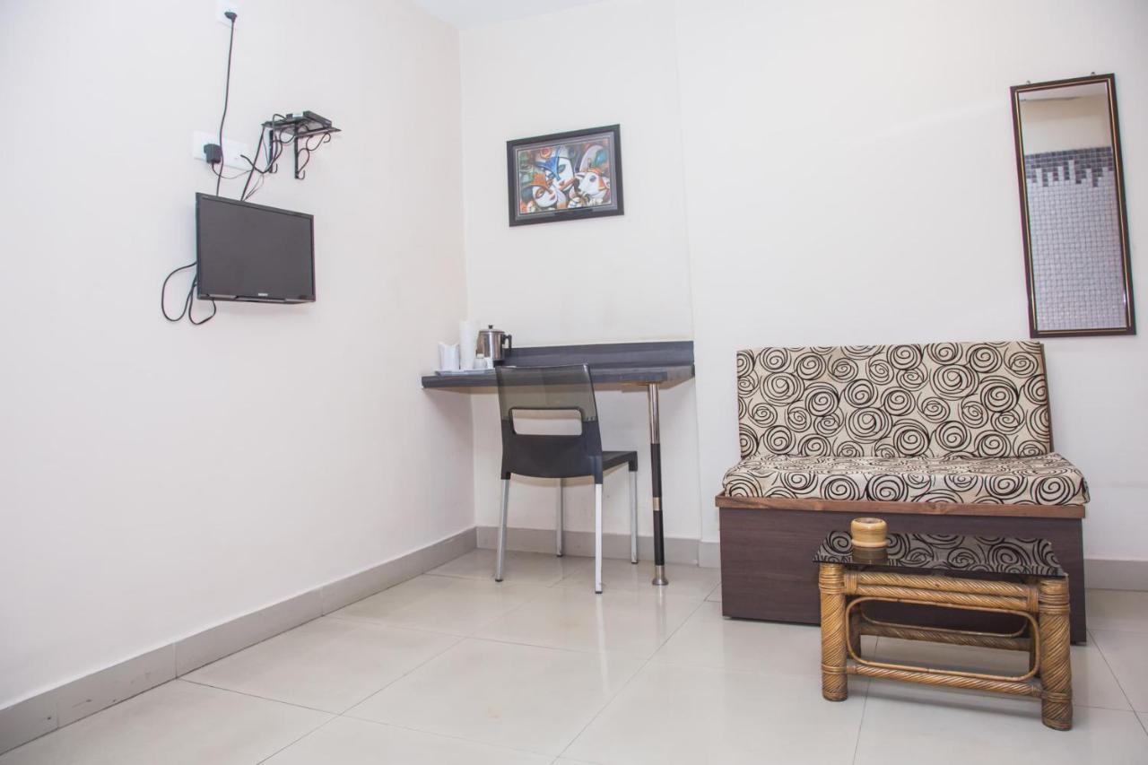 Oyo Hotel Executive Inn Agartala Extérieur photo